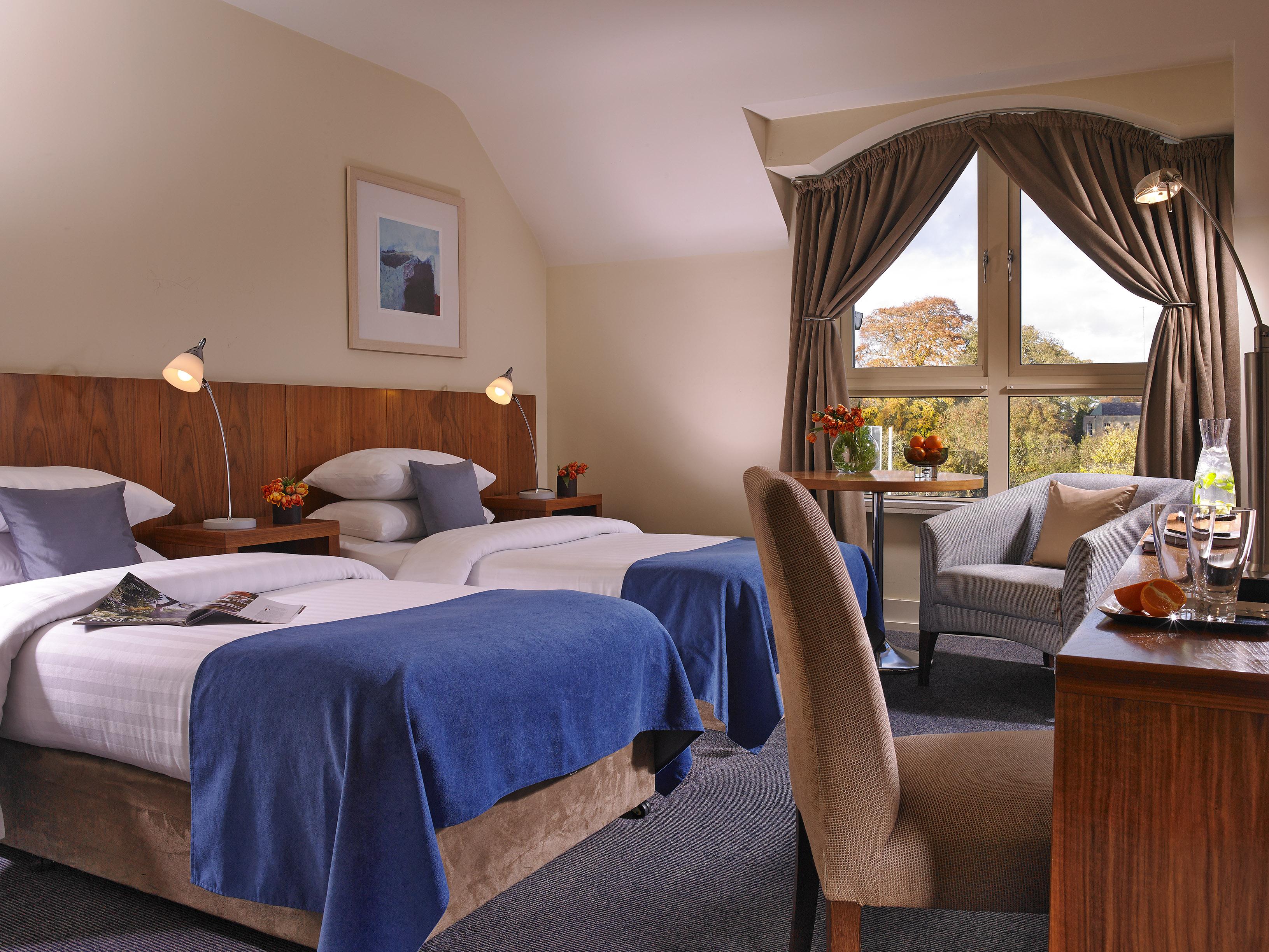 Castleknock Hotel Blanchardstown Exterior photo