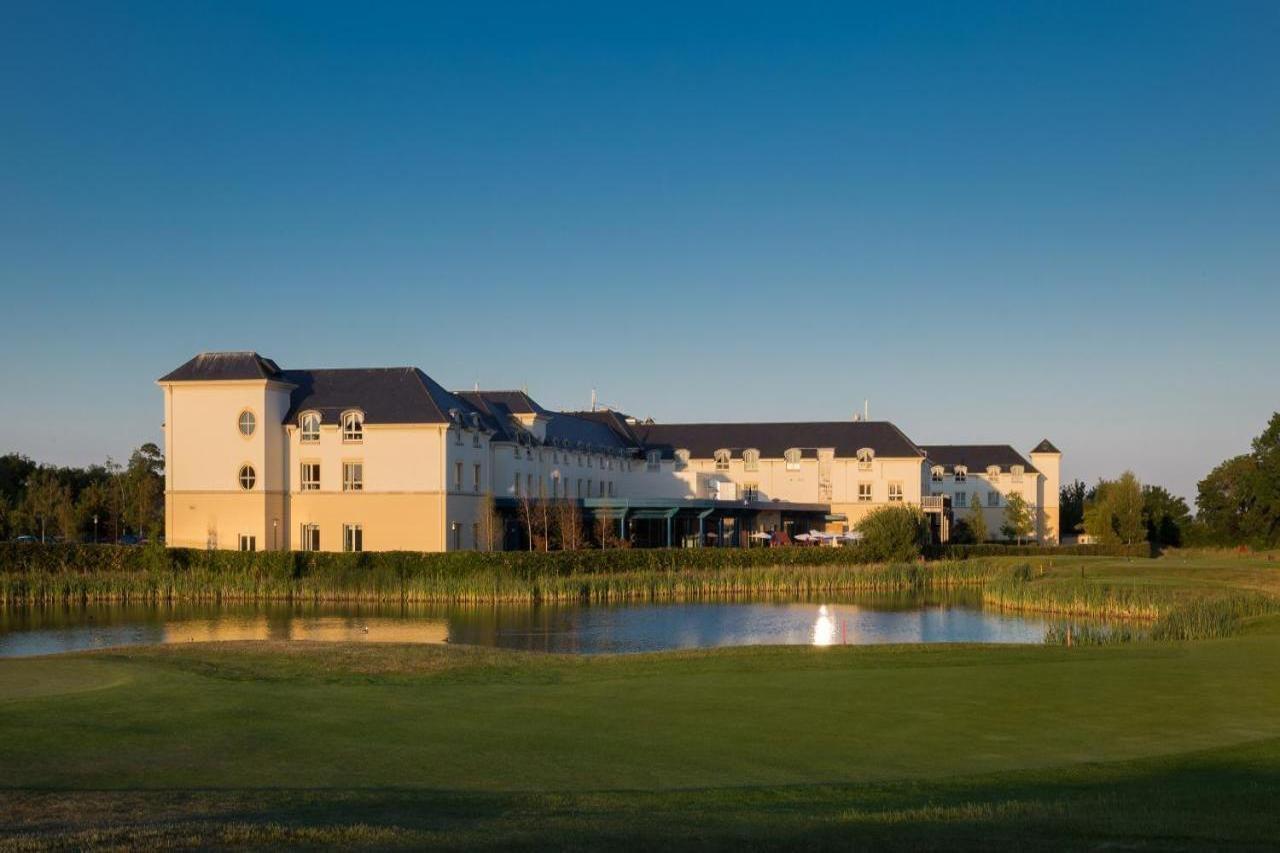 Castleknock Hotel Blanchardstown Exterior photo